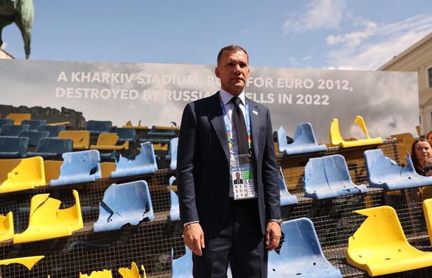 „Am adus o bucată din Cernobîl în casa familiei” » Marele Andriy Shevchenko, tulburător despre accidentul nuclear care a schimbat lumea: „O mică bombă atomică ascunsă într-o minge”