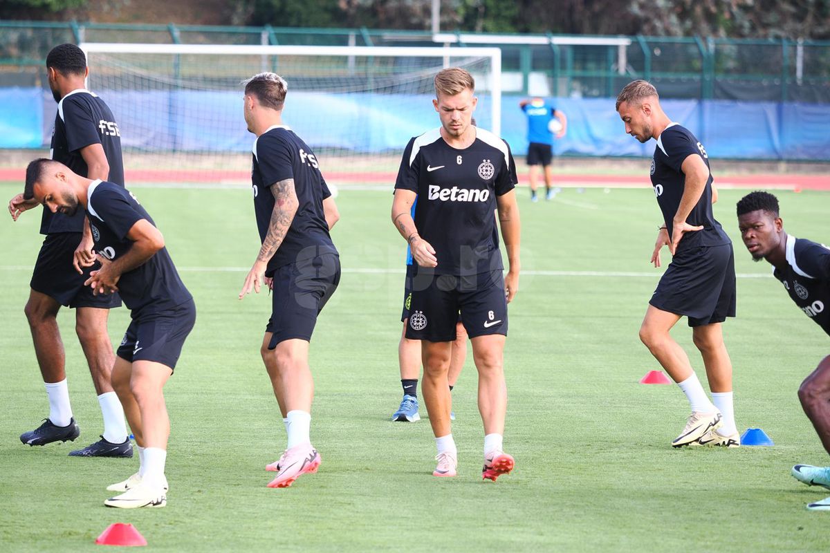 Antrenament FCSB inaintea primului meci din Champions League