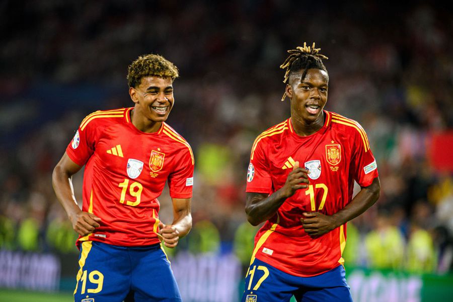 Nico Williams (dreapta) sărbătorește alături de Lamine Yamal unul dintre golurile Spaniei la Euro 2024 / Foto: Imago Barcelona, aproape de transferul mult visat! Întâlnire între club şi agentul jucătorului