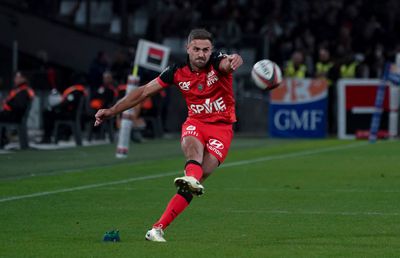 „O să-i trag un cap în gură dacă îmi taie calea” » Scandal rasist la naționala de rugby a Franței: a fost suspendat și trimis acasă