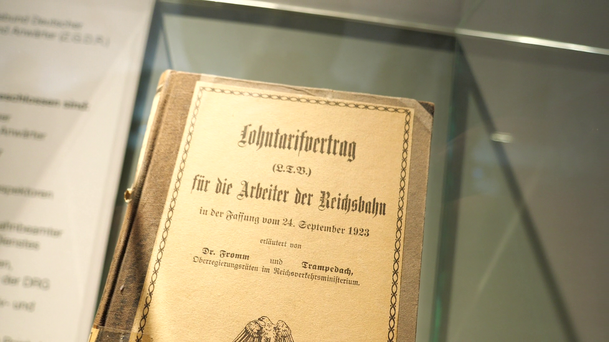 Lecție de istorie la muzeul feroviar din Nürnberg: de la salonul Regelui Ludwig al II-lea al Bavariei la cel al cancelarului imperial Otto von Bismarck