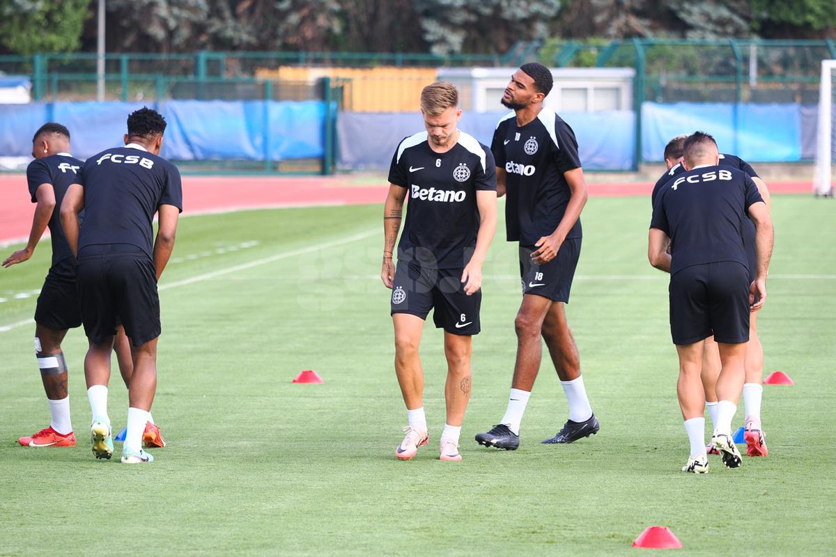 Gigi Becali l-a distrus pe Denis Alibec: „Nu e în regulă să-ți spună mama unde să te duci la 30 de ani”