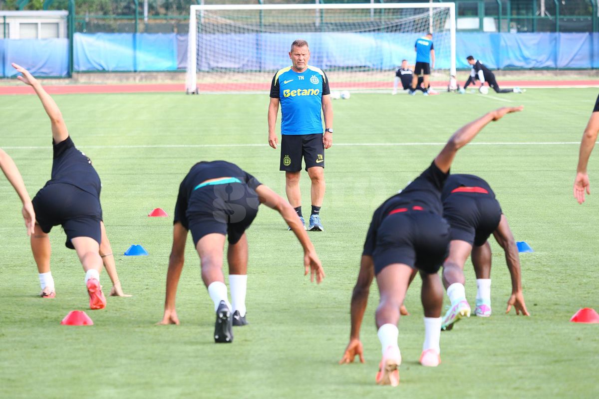 Antrenament FCSB inaintea primului meci din Champions League