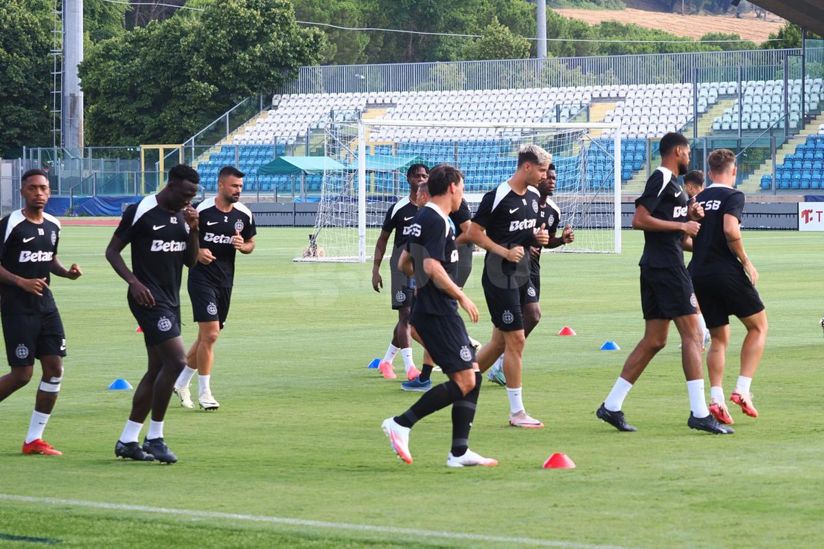 Antrenament FCSB inaintea primului meci din Champions League