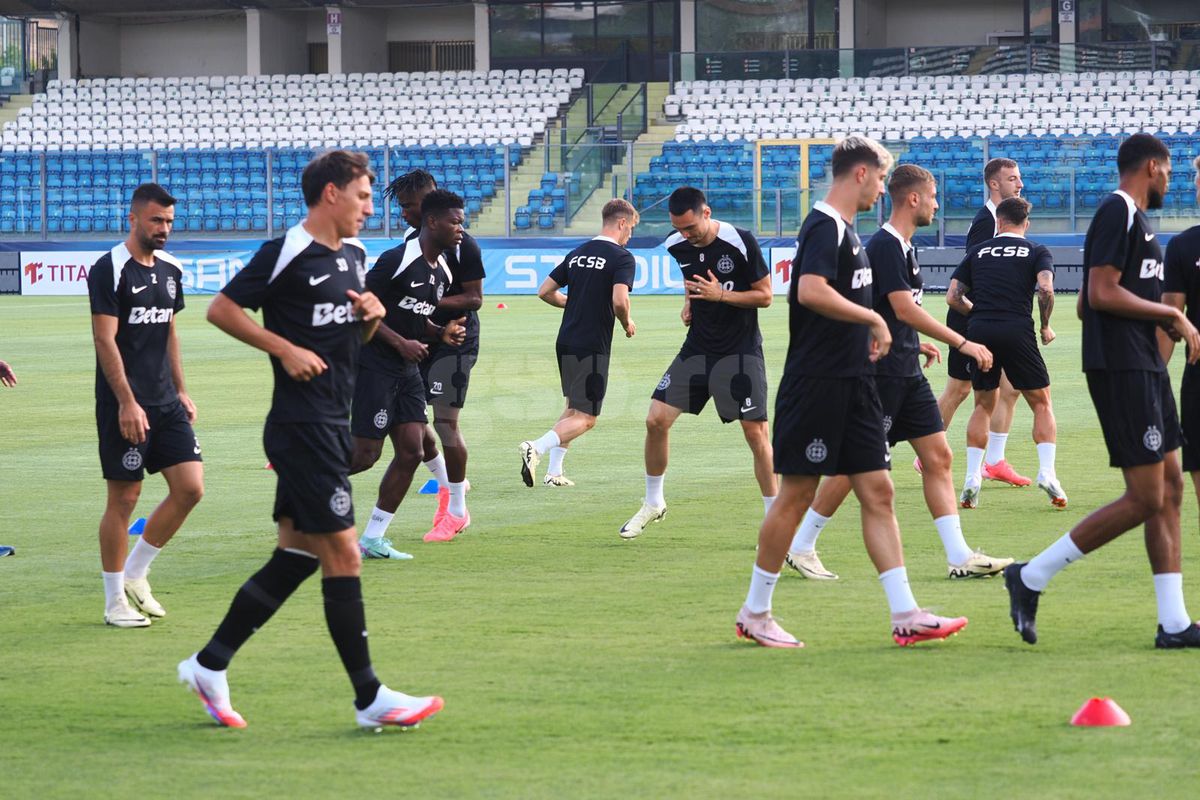 Antrenament FCSB inaintea primului meci din Champions League