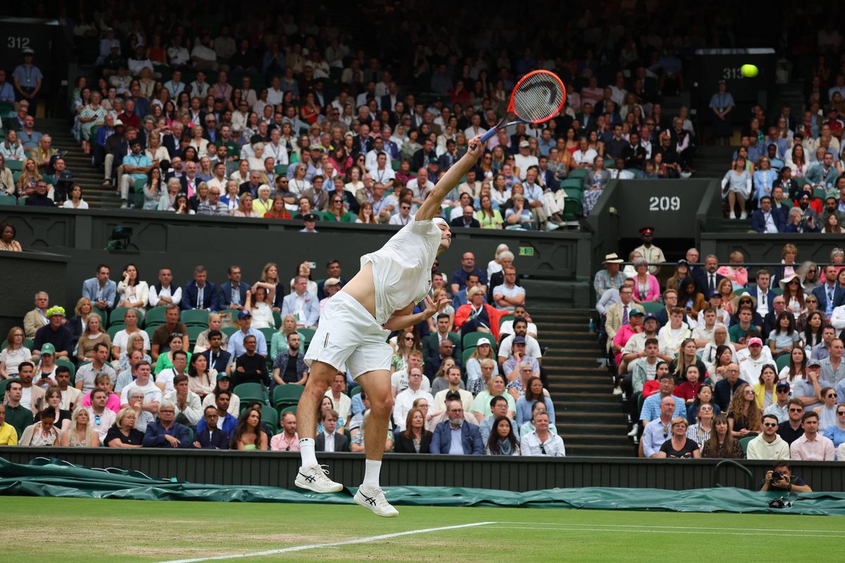 Taylor Fritz a întors scorul cu Alexander Zverev, după ce a fost condus cu 0-2 la Wimbledon