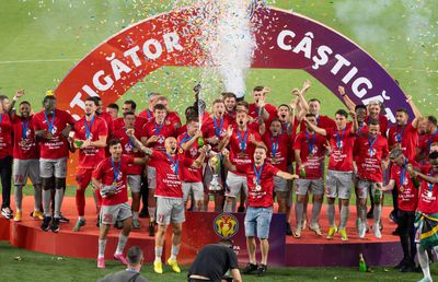 Suma IMENSĂ pe care o poate câștiga FCSB dacă ajunge în grupele Ligii. UEFA alocă 435 de milioane € în plus pentru bonusuri. Diferență IMENSĂ față de banii din Europa League și Conference League!