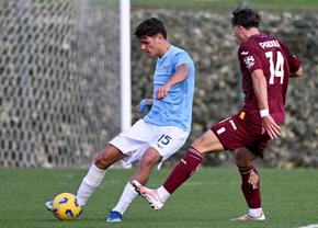 Fundașul central român se transferă la AC Milan » Contract pe patru ani