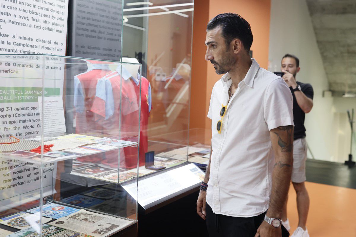 FCSB, conferință de presă și sesiune de autografe la Muzeul Fotbalului