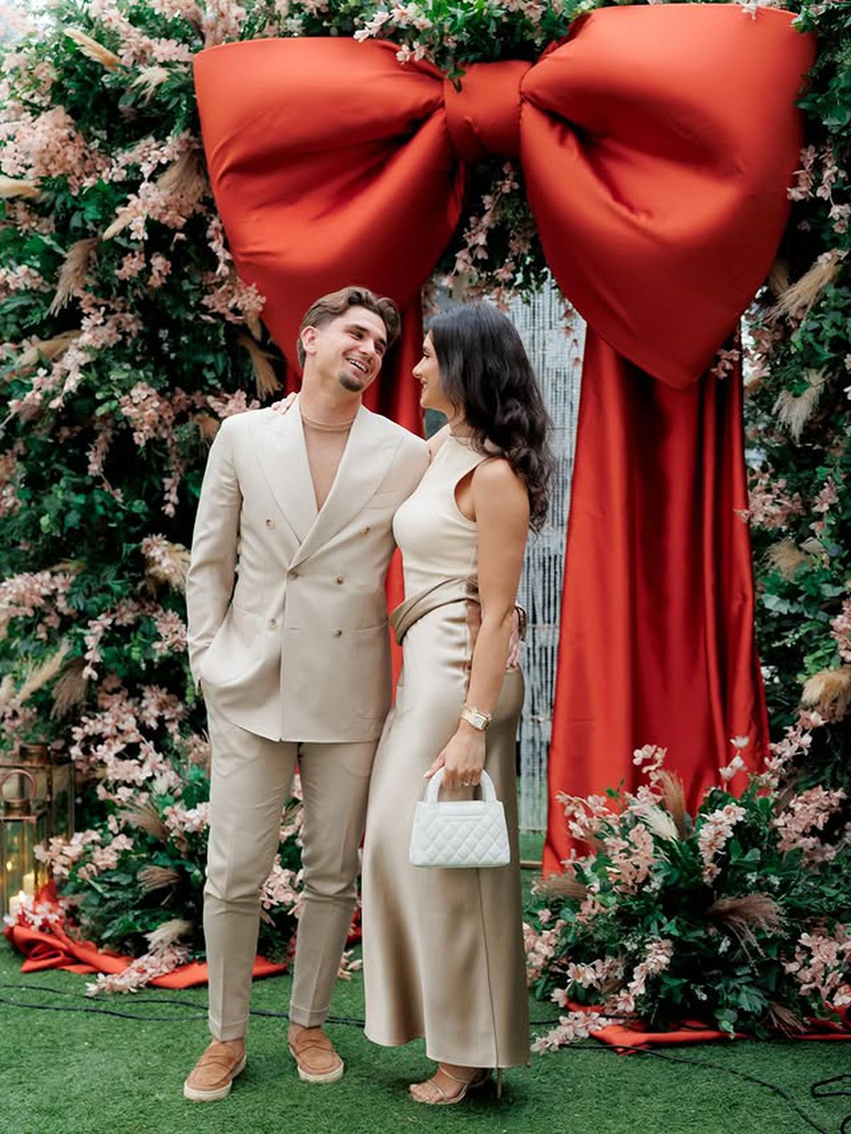 Răzvan Marin și Crina s-au căsătorit » Imagini de la eveniment! Când a fost cerută și cu ce se ocupă