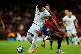 Întărire în apărare! Formația din Liga 1 transferă un internațional cipriot