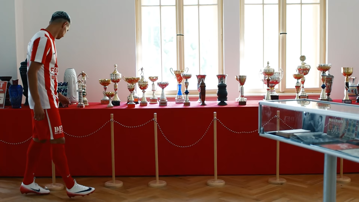 Au schimbat sponsorul tehnic și au cel mai apreciat echipament din Superliga: „În sfârșit! Tricouri de legendă!”