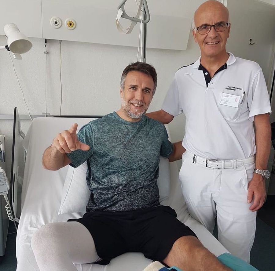 Gabriel Batistuta, alături de Beat Hintermann, după operație „E leu, ăsta te devorează!” » Câți îl mai știți pe atacantul FABULOS care a marcat împotriva României, descoperit de nicăieri de „nebunul” Marcelo Bielsa? „NU-l lăsați să scape, e o binecuvântare!”