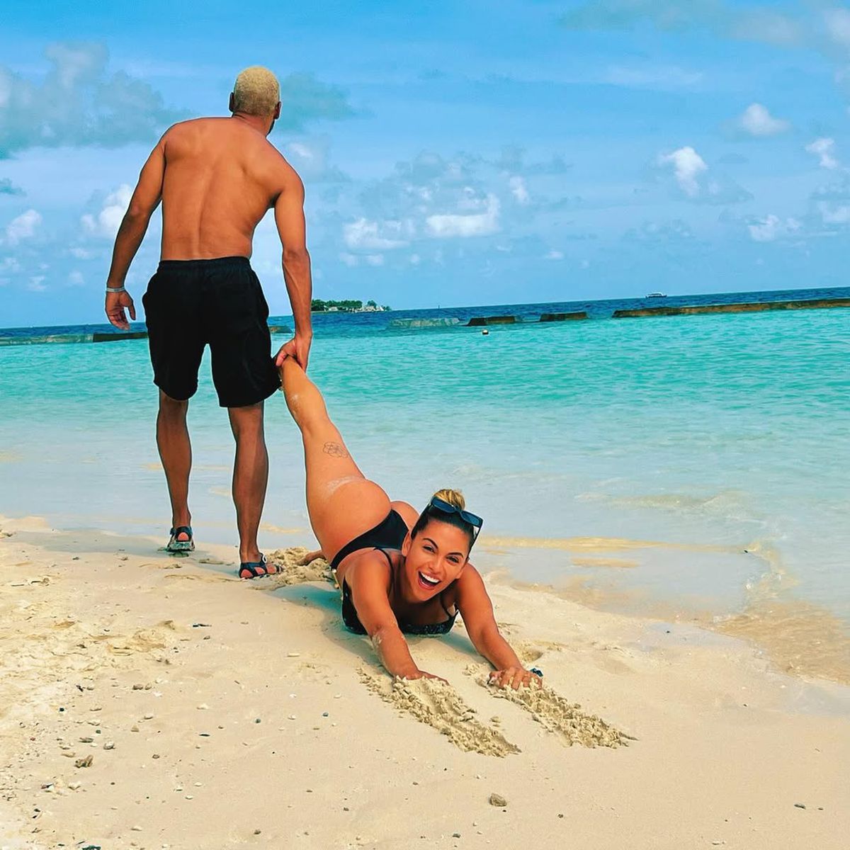 Karina Maria l-a convins pe Devis Epassy să semneze cu Dinamo