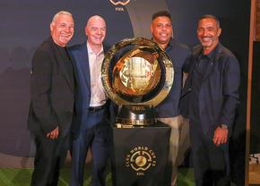 Stoichkov, Ronaldo, Gianni Infantino și un fost jucător al FCSB-ului au inaugurat un birou FIFA în clădirea lui Donald Trump