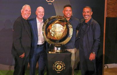 Stoichkov, Ronaldo, Gianni Infantino și un fost jucător al FCSB-ului au inaugurat un birou FIFA în clădirea lui Donald Trump