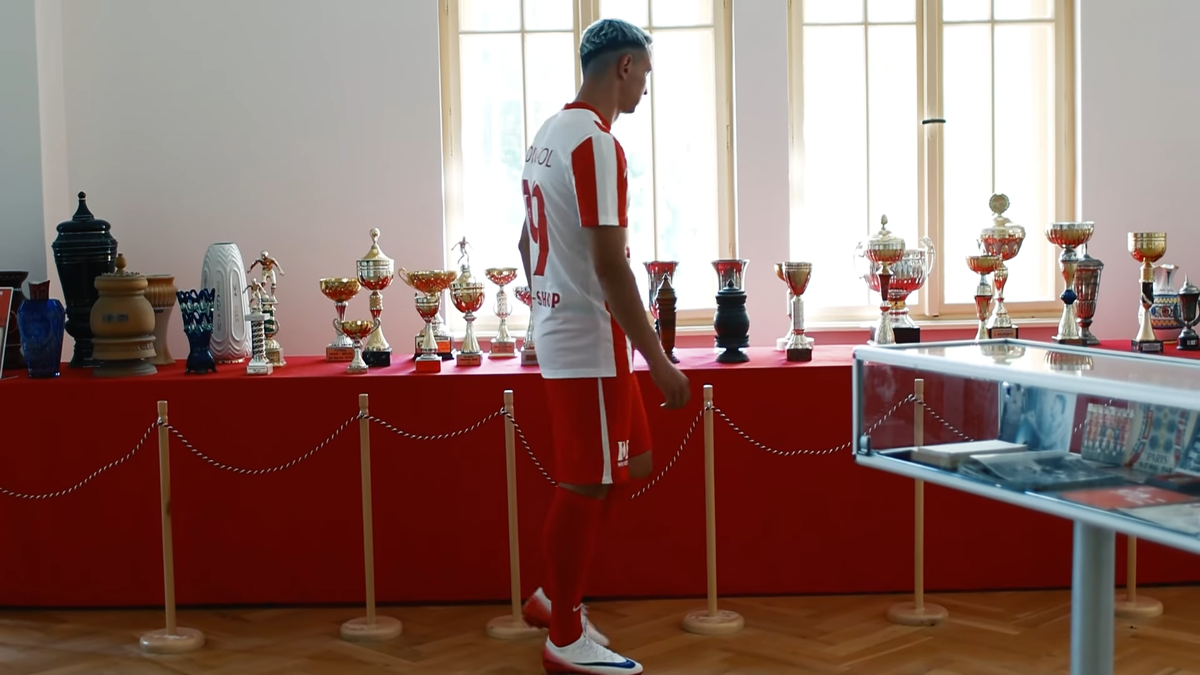 Au schimbat sponsorul tehnic și au cel mai apreciat echipament din Superliga: „În sfârșit! Tricouri de legendă!”