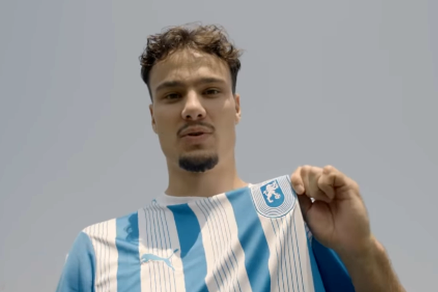 Eugen Neagoe râde de fotbalistul lăudat de Rădoi: „I-a dat în cap de plânge mingea și acum!”