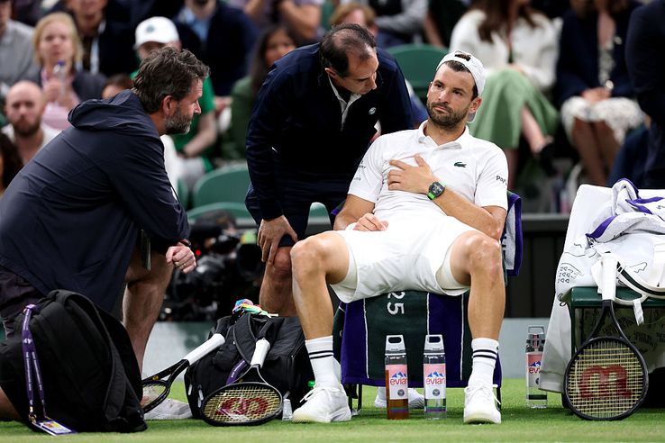 Grigor Dimitrov a abandonat meciul cu Jannik Sinner la Wimbledon / Foto: Getty Images