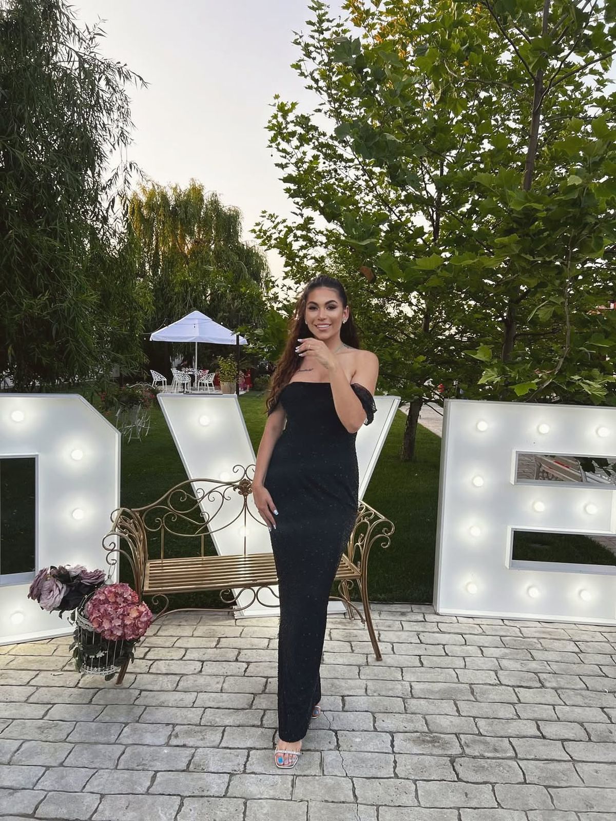 Karina Maria l-a convins pe Devis Epassy să semneze cu Dinamo