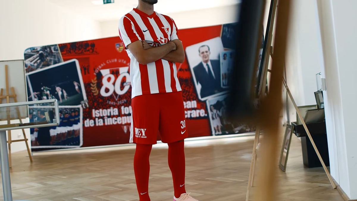 Au schimbat sponsorul tehnic și au cel mai apreciat echipament din Superliga: „În sfârșit! Tricouri de legendă!”