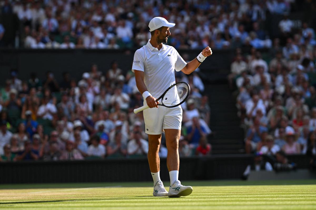 Novak Djokovic a stârnit râsete când a vorbit despre Messi, după maratonul epic de la Wimbledon: „Știți ce ar fi genial?”