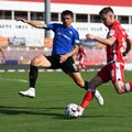Valentin Lazăr (30 de ani, extremă stânga) și-a încheiat contractul cu Dinamo