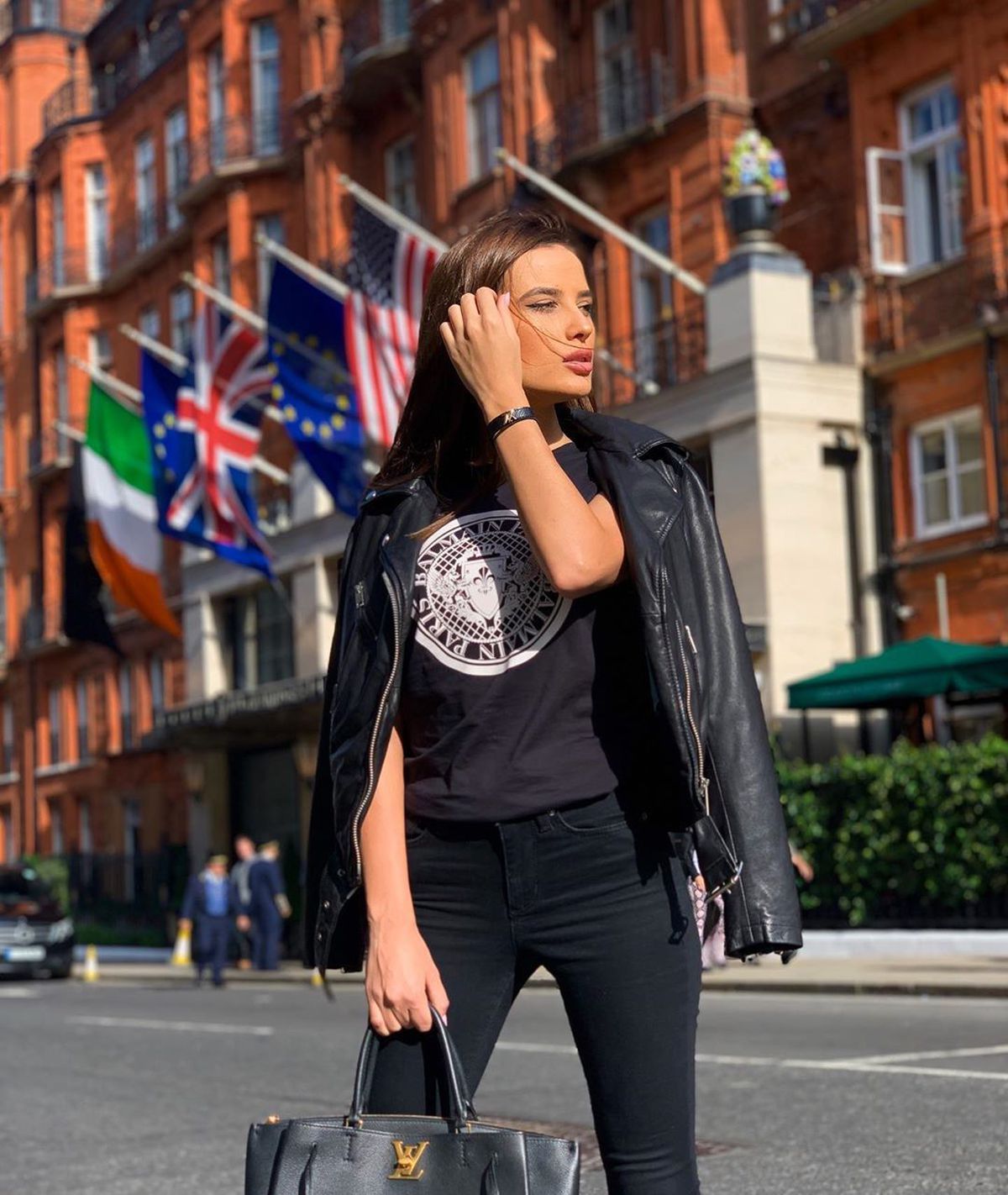 GALERIE FOTO Ea e BOMBA sexy pentru care Adi Popa a divorțat! Imagini incendiare din vacanță, de pe o insulă pustie