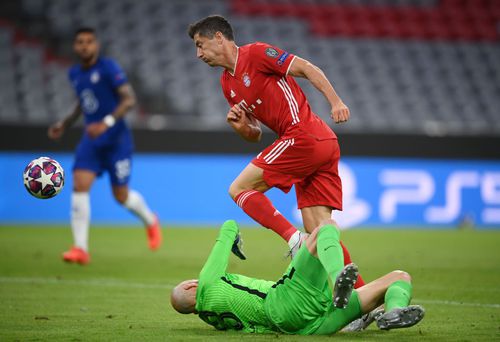 Ovidiu Hațegan, penalty cu VAR în Bayern - Chelsea