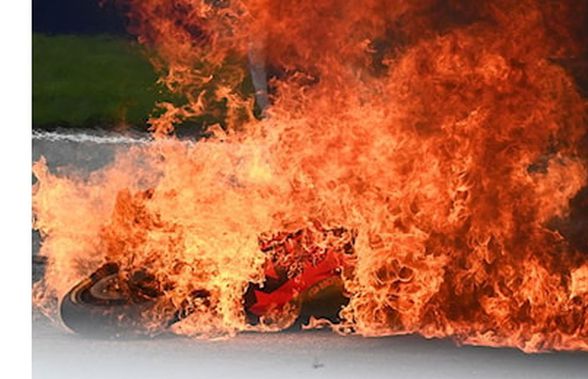 Imagini din infern în MotoGP! » Accident grav în Austria, motocicletele celor doi piloți au luat foc!