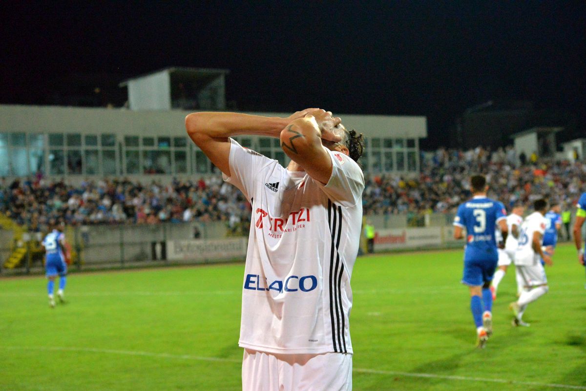 Clasament încins în Liga 1, după FC Botoșani - Farul » Primele 5 echipe, despărțite de un punct!