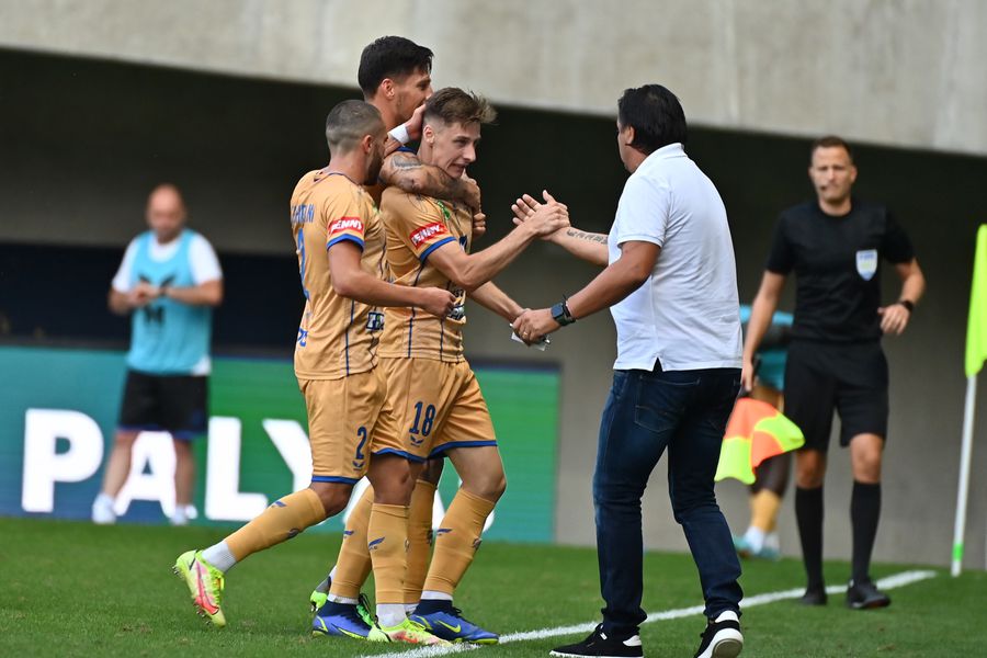 Marius Corbu, Foto: Facebook @AkademiaPuskas Prima „dublă” la Akademia Puskas a românului urmărit și de selecționerul Ungariei!
