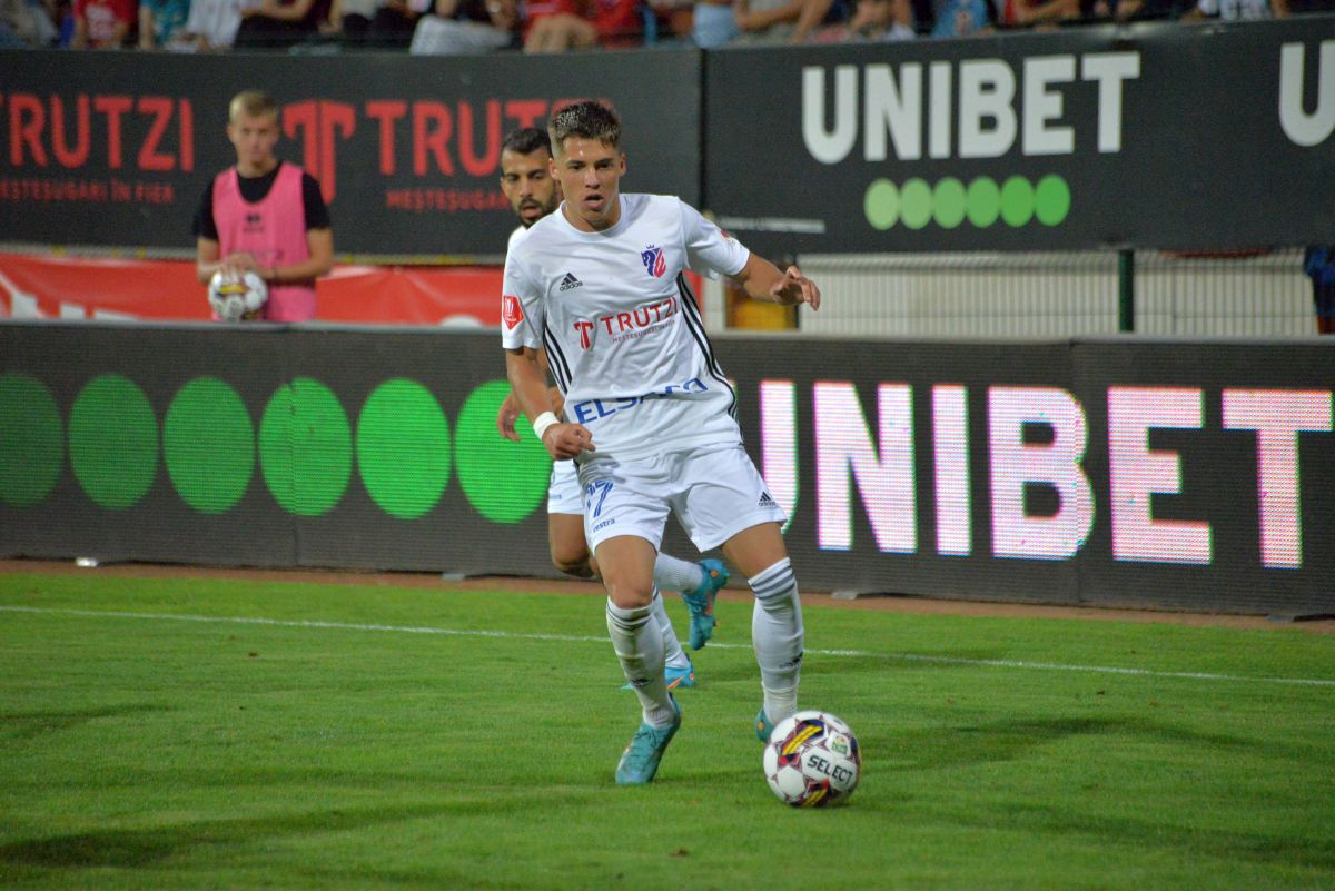 Clasament încins în Liga 1, după FC Botoșani - Farul » Primele 5 echipe, despărțite de un punct!