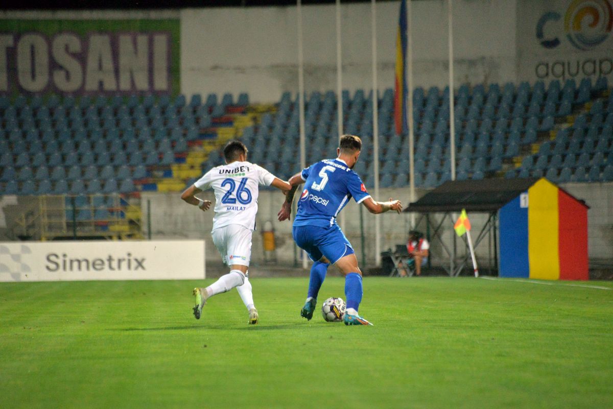 Clasament încins în Liga 1, după FC Botoșani - Farul » Primele 5 echipe, despărțite de un punct!