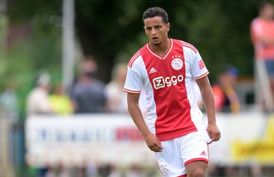 Un jucător de la Ajax, suspectat că are legături cu mafia » Clubul vrea să-i rezilieze contractul