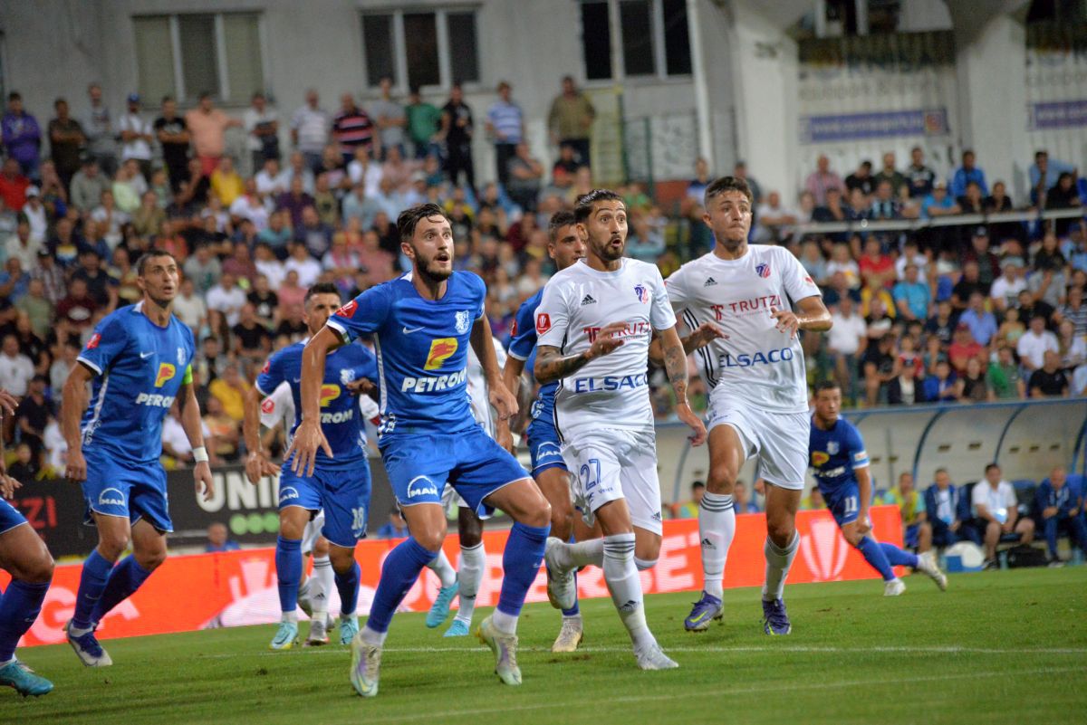 Clasament încins în Liga 1, după FC Botoșani - Farul » Primele 5 echipe, despărțite de un punct!