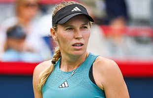 Dominantă! Caroline Wozniacki s-a întors cu victorie: a cedat doar patru game-uri la primul meci oficial după 3 ani și jumătate