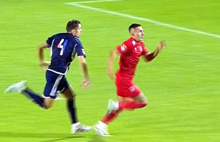 Penalty dictat în Chindia - CSA Steaua după 50 de secunde! Fostul atacant de la Dinamo, decisiv în startul meciului