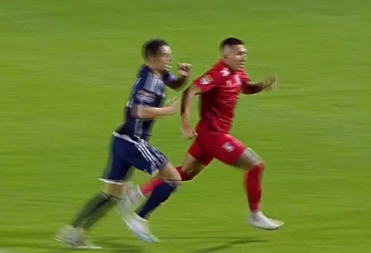 Penalty incredibil dictat în Chindia - CSA Steaua