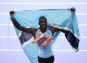 Letsile Tebogo câștigă finala de 200 m pe Stade de France, primul aur olimpic din istoria Botswanei! » Americanul Noah Lyles a fost scos în scaun cu rotile după probă