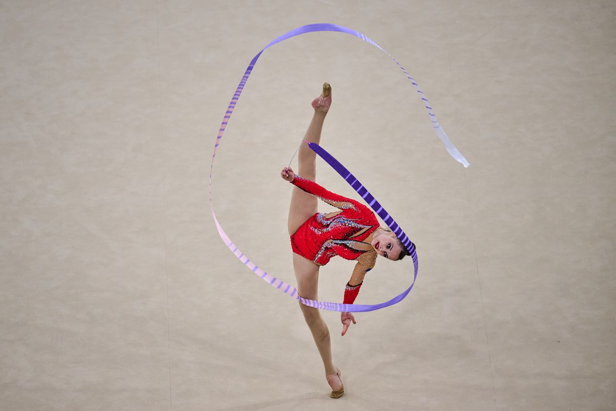 Annaliese Drăgan, în calificările de la gimnastică ritmică - Paris 2024