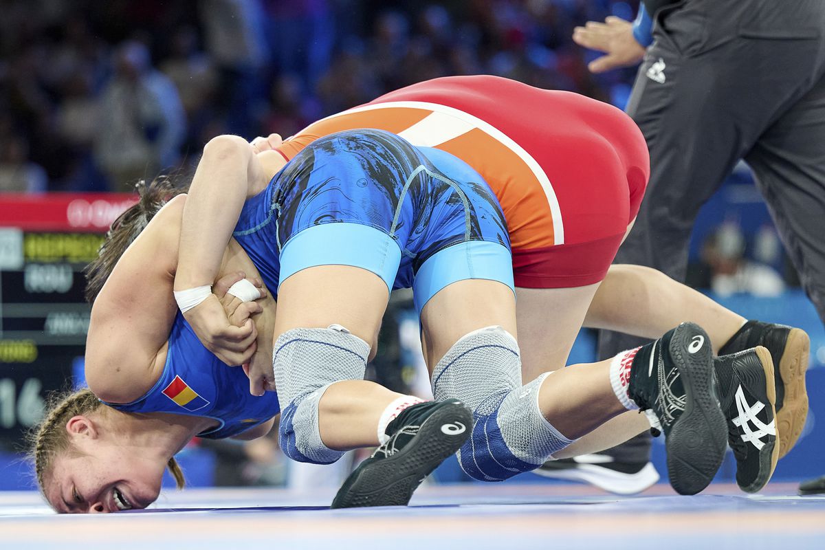 Incredibil: a concurat cu ruptură de menisc suferită în urmă cu o săptămână! » Andreea Ana, învinsă în recalificările categoriei 53 kg