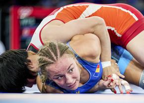 Incredibil: a concurat cu ruptură de menisc suferită în urmă cu o săptămână! » Andreea Ana, învinsă în recalificările categoriei 53 kg