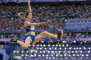 România participă cu șapte atleți la Campionatele Europene de sală