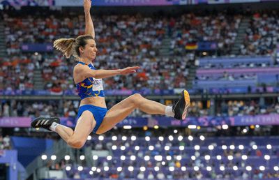 România participă cu șapte atleți la Campionatele Europene de sală