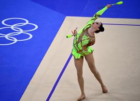 Annaliese Drăgan a intrat în concurs la Jocurile Olimpice, la gimnastică ritmică » Notele primite în cele patru rotații + atmosferă de mare eveniment în Arena Porte de La Chapelle