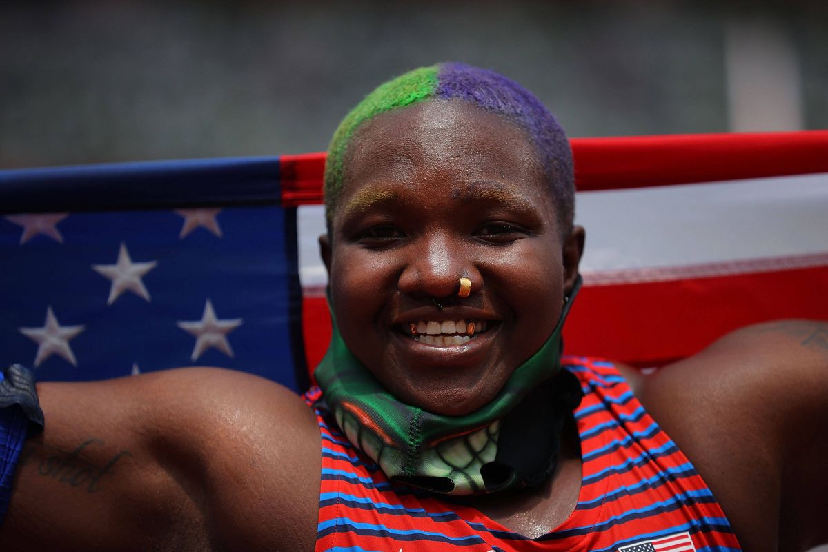 Raven Saunders, atleta mascată de la Jocurile Olimpice