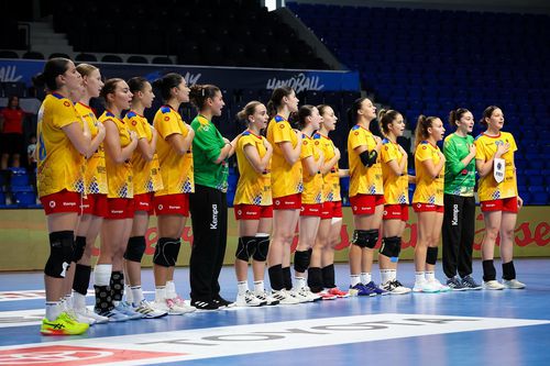 Naționala feminină U17 luptă pentru evitarea retrogradării de la Campionatul European/Foto: Facebook (FRH - Federația Română de Handbal)