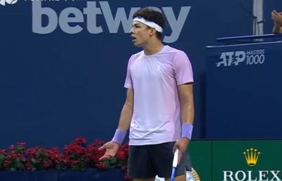 Scene confuze în finala de la Toronto dintre Shelton și Khachanov » Fanii s-au ridicat să aplaude, jucătorii n-au înțeles motivul