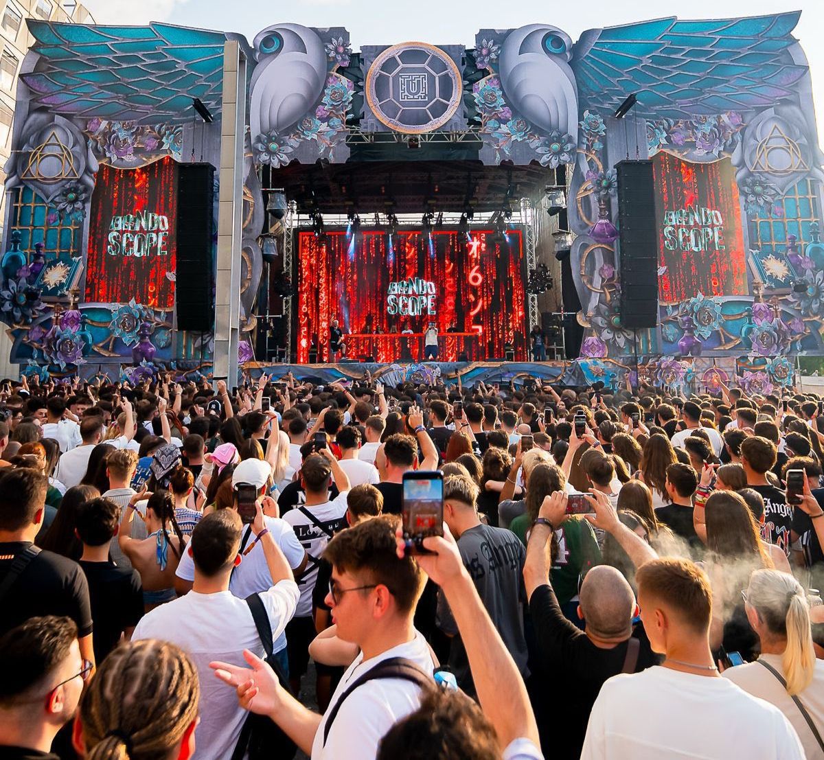 Untold a transformat Cluj Arena! Imagini spectaculoase din prima zi a festivalului